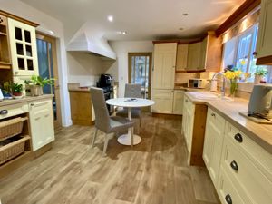 Breakfast Kitchen- click for photo gallery